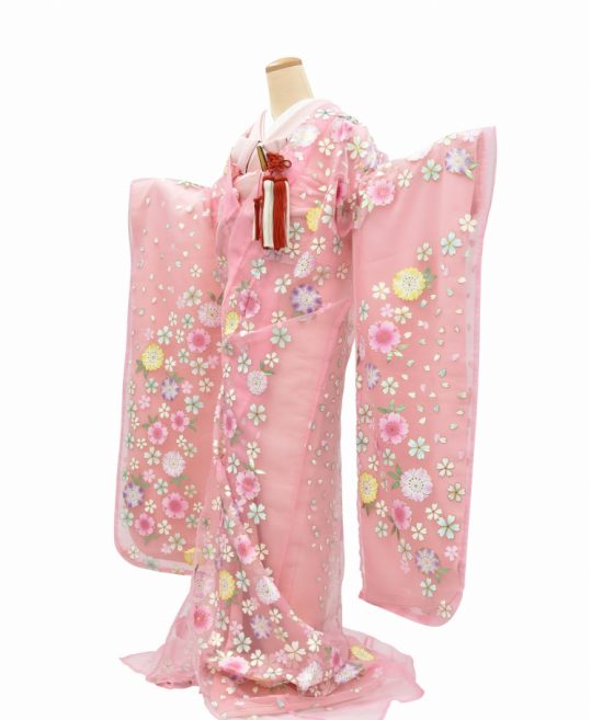 結婚式の色打掛・花嫁用着物|ピンクのオーガンジー地に八重桜
